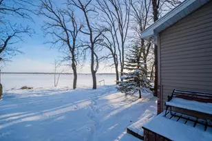 36678 Oak Point Dr, New York Mills, MN 56567 - Photo 4