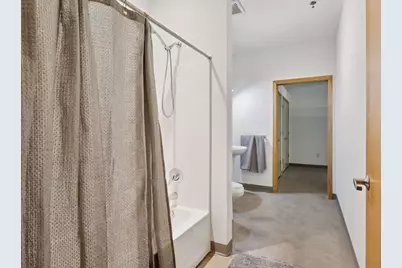 111 E Franklin Avenue #215, Minneapolis, MN 55404 - Photo 20