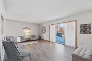 14304 Estates Ave, Apple Valley, MN 55124 - Photo 4