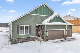 1561 Creekwood Dr, New Richmond, WI 54017 - Photo 1