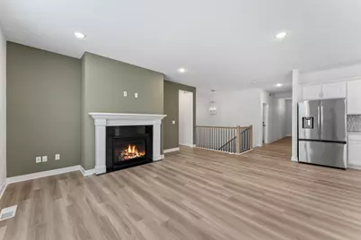 1561 Creekwood Dr, New Richmond, WI 54017 - Photo 28