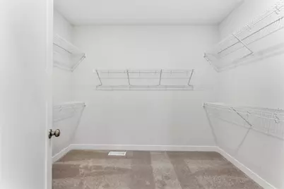 1561 Creekwood Dr, New Richmond, WI 54017 - Photo 20