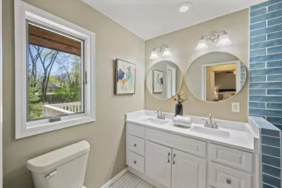 25985 Smithtown Road, Shorewood, MN 55331 - Photo 18