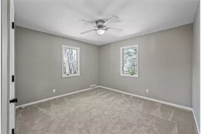 25985 Smithtown Road, Shorewood, MN 55331 - Photo 22