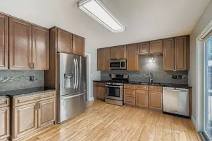 14921 Belvoir Dr, Minnetonka, MN 55345 - Photo 18