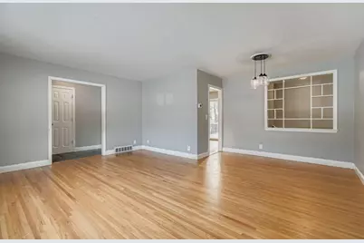 14921 Belvoir Drive, Minnetonka, MN 55345 - Photo 6