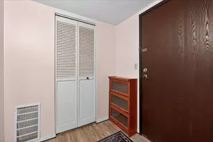 2680 Oxford St N, Roseville, MN 55113 - Photo 4