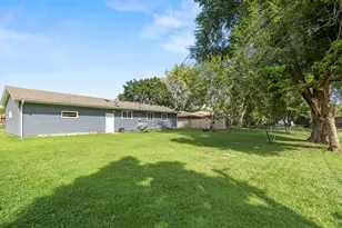 4370 Nicols Rd, Eagan, MN 55122 - Photo 36