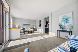 15548 Dynasty Way, Apple Valley, MN 55124 - Photo 6