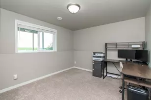 5752 58th St S, Fargo, ND 58104 - Photo 34