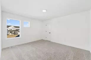 557 Waterford Pl, Waconia, MN 55387 - Photo 12