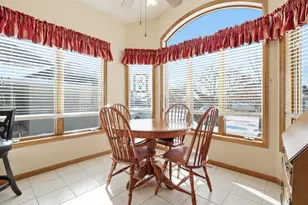 18070 39th Pl N, Plymouth, MN 55446 - Photo 8