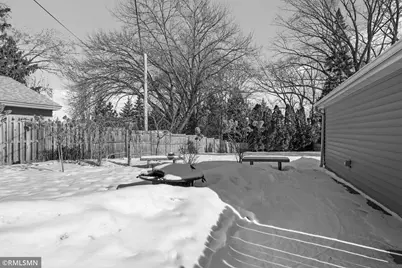 8307 Russell Avenue S, Bloomington, MN 55431 - Photo 20