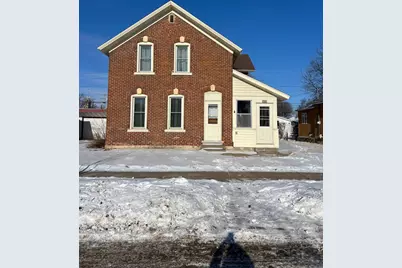 460 E Sanborn Street, Winona, MN 55987 - Photo 1