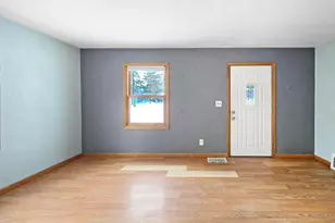 120 State Ave N, Thief River Falls, MN 56701 - Photo 4