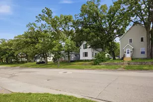 315 Park St, Detroit Lakes, MN 56501 - Photo 10