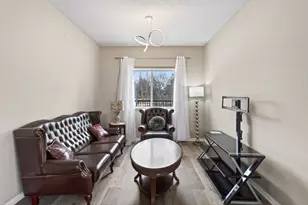 8588 Savanna Oaks Ln, Woodbury, MN 55125 - Photo 10