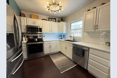 310 Saint Paul Avenue S, Thief River Falls, MN 56701 - Photo 8