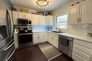 310 St Paul Ave S, Thief River Falls, MN 56701 - Photo 8