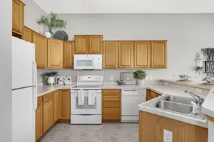 20062 Heritage Dr, Lakeville, MN 55044 - Photo 8