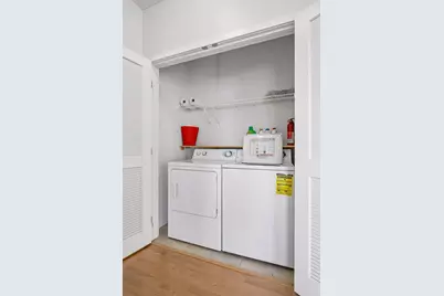 619 8th Street SE #409, Minneapolis, MN 55414 - Photo 26