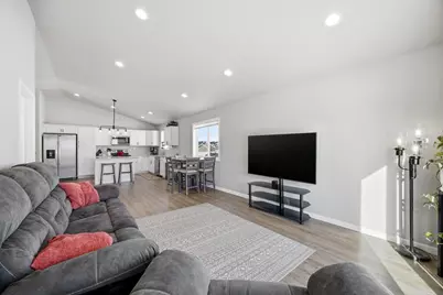 7360 20th Street S, Fargo, ND 58104 - Photo 10