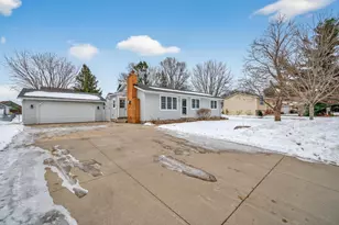 6574 Hokah Dr, Lino Lakes, MN 55014 - Photo 2