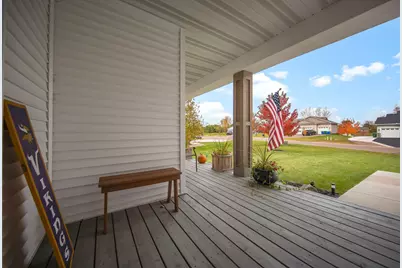 642 Alaska Place S, Cambridge, MN 55008 - Photo 6