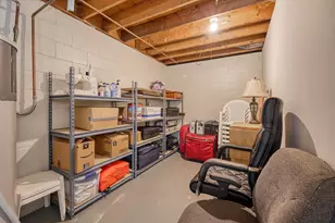 1117 Trailwood S, Hopkins, MN 55343 - Photo 22