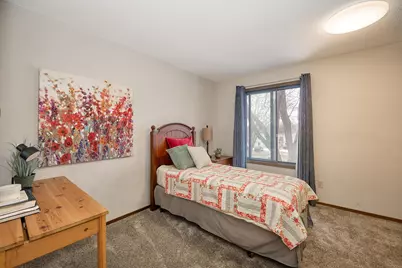 1117 Trailwood S, Hopkins, MN 55343 - Photo 18