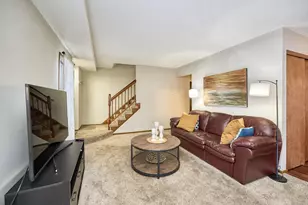 1117 Trailwood S, Hopkins, MN 55343 - Photo 6