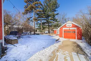 1929 Margaret St, Saint Paul, MN 55119 - Photo 40