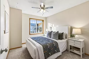 7669 Primrose Pl, Chanhassen, MN 55317 - Photo 10