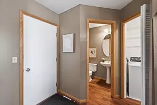 7669 Primrose Pl, Chanhassen, MN 55317 - Photo 20