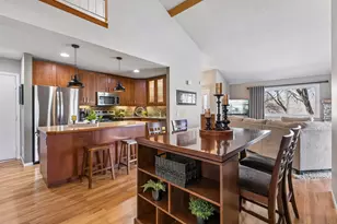 1120 Aston Pl, Burnsville, MN 55337 - Photo 10