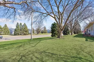 1120 Aston Pl, Burnsville, MN 55337 - Photo 36
