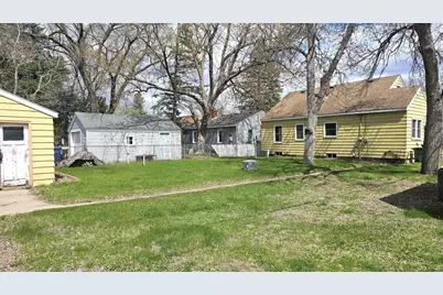 1051 Washington Memorial Drive, Saint Cloud, MN 56301 - Photo 2