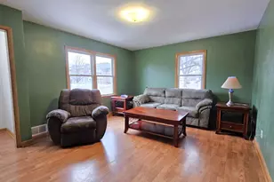 1051 Washington Memorial Dr, Saint Cloud, MN 56301 - Photo 4