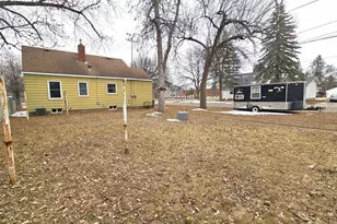 1051 Washington Memorial Dr, Saint Cloud, MN 56301 - Photo 18