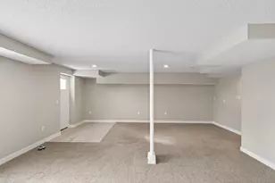 1944 Davis Ct, Shakopee, MN 55379 - Photo 22