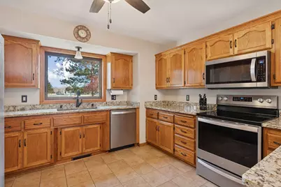 34914 Linden Avenue, Lindstrom, MN 55045 - Photo 16