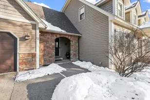 12 Knoll Ln, Burnsville, MN 55337 - Photo 4