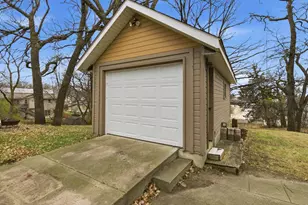 117 Main St N, New London, MN 56273 - Photo 32