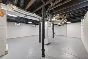 409 Penn Ave S, Minneapolis, MN 55405 - Photo 30