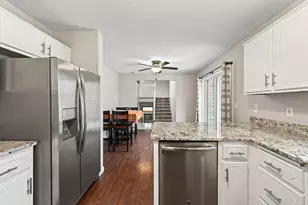 6901 Glenview Ln, Circle Pines, MN 55014 - Photo 12