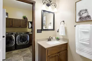 8979 Parkview Cir, Chisago City, MN 55013 - Photo 22