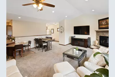 8979 Parkview Circle, Chisago City, MN 55013 - Photo 10