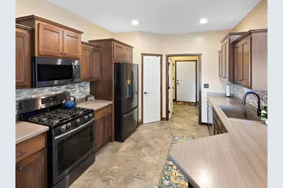 8979 Parkview Circle, Chisago City, MN 55013 - Photo 16