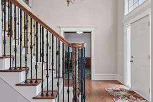 12468 Alise Pl, Eden Prairie, MN 55347 - Photo 4