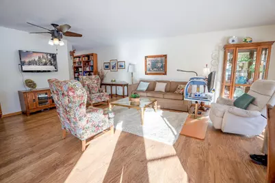 110 NE 1st Avenue NE #11, New London, MN 56273 - Photo 10